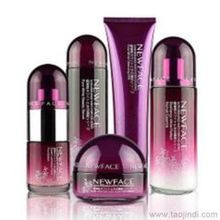 優質唇彩、口紅、唇蜜廠家貨源直供，一站式化妝品批發解決方案
